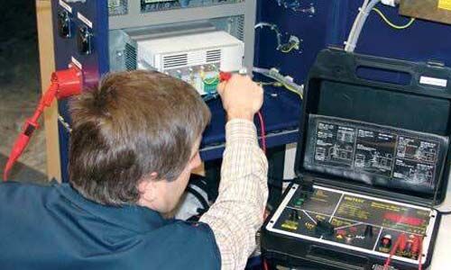 <b>機架式UPS係統化測試、檢查、使用的方法大全</b>