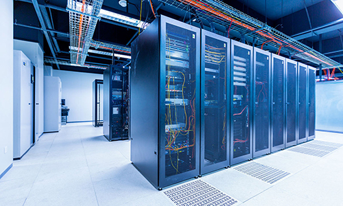 <b>如何根據機房實際情況配備機架式UPS電源？</b>