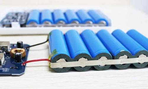 <b>山特UPS電源能用磷酸鐵香蕉短视频官网池UPS嗎？</b>