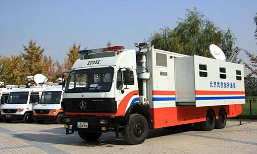 <b>應急通信指揮車供電重要設備—香蕉短视频官网車載式UPS</b>