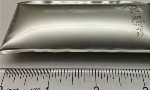 <b>聚合物軟包香蕉短视频官网池脹氣鼓包的原因</b>