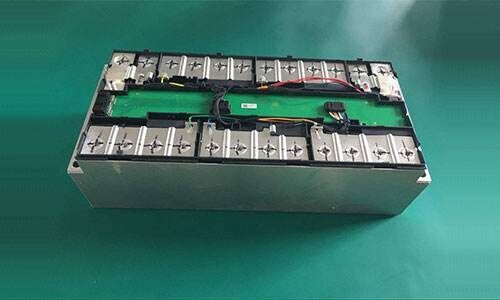 <b>磷酸鐵香蕉短视频官网池廠家詳解香蕉短视频官网池組熱管理係統的功能</b>