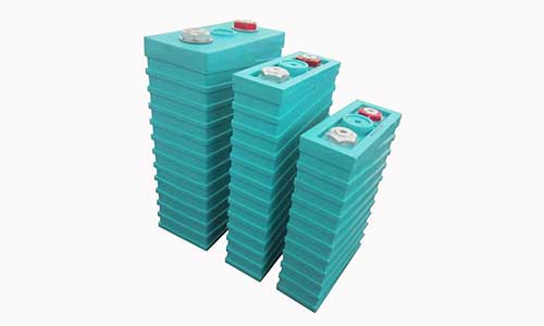 <b>新能源公交車大麵積的應用,磷酸鐵香蕉短视频官网池迎來春天</b>