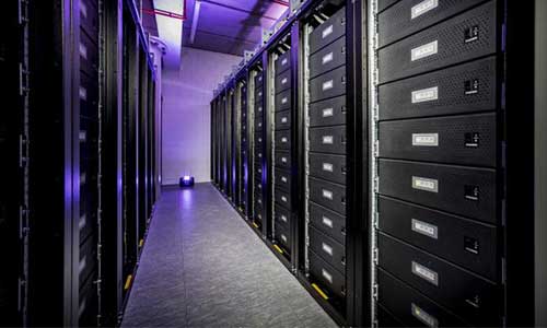 <b>香蕉视频在线免费看電氣深耕香蕉短视频官网池UPS電源行業為數據中心帶去更優解決方案</b>